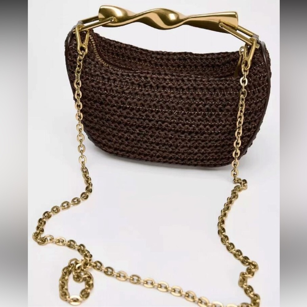 Brown woven crochet summer bag with gold top handle, removable crossbody straps - Picture 2 of 6